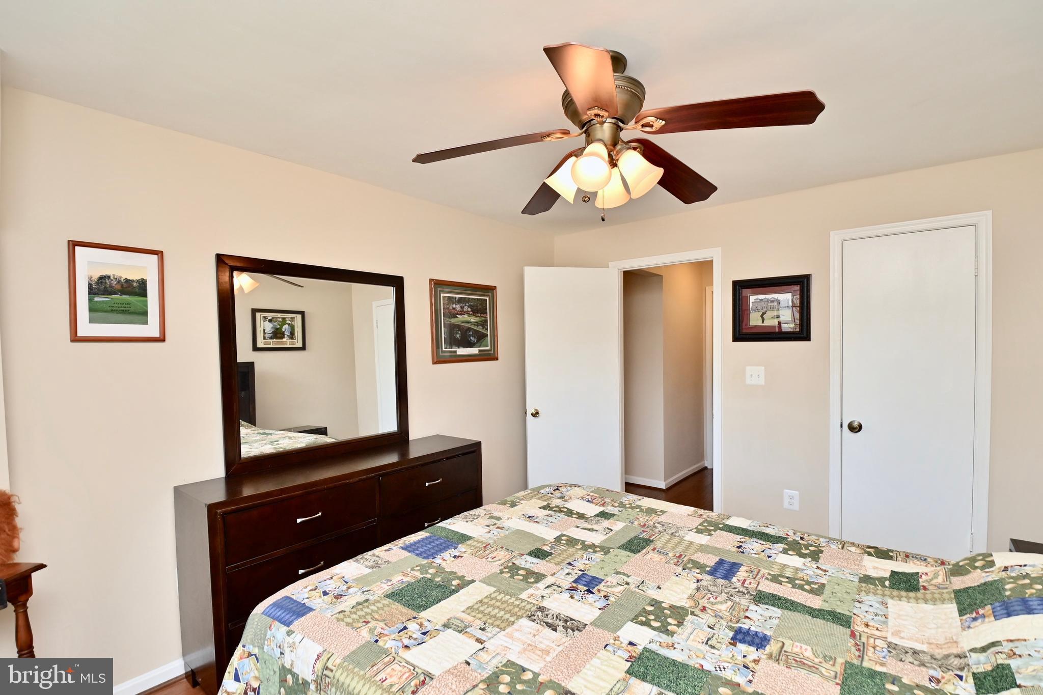 VICTORIA CROSSINGS AT MANCHESTER LAKES - Residential