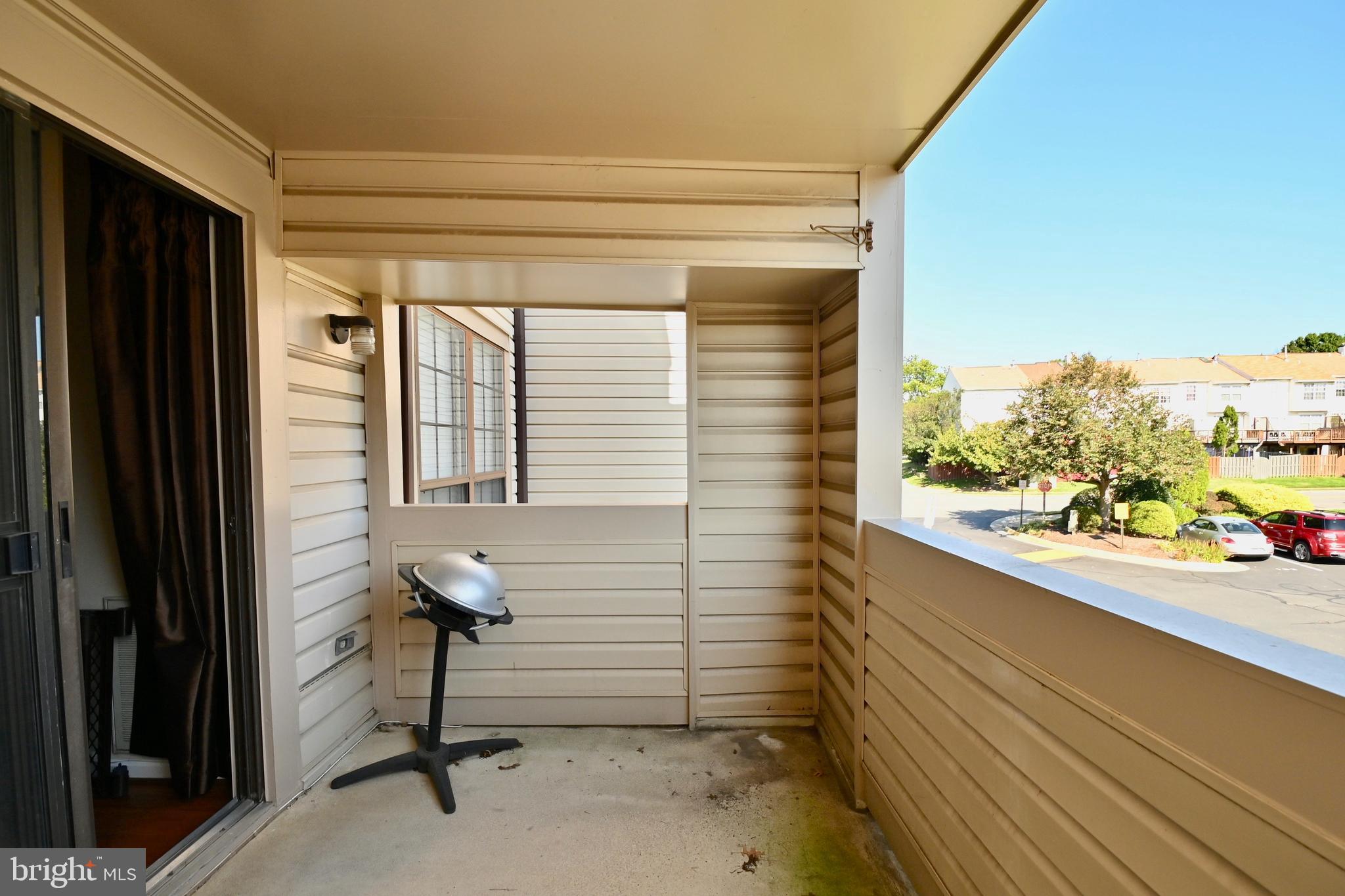 VICTORIA CROSSINGS AT MANCHESTER LAKES - Residential