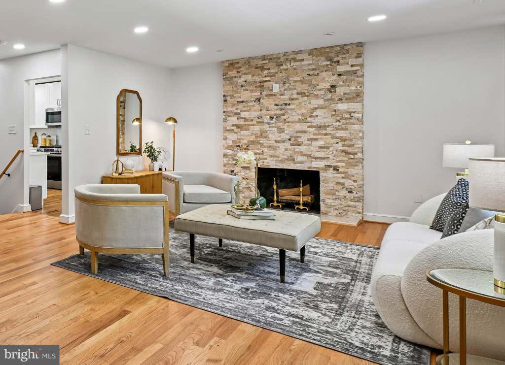 Photo of 3214 Chichester Lane, FAIRFAX, VA 22031 (MLS # VAFX2318390)
