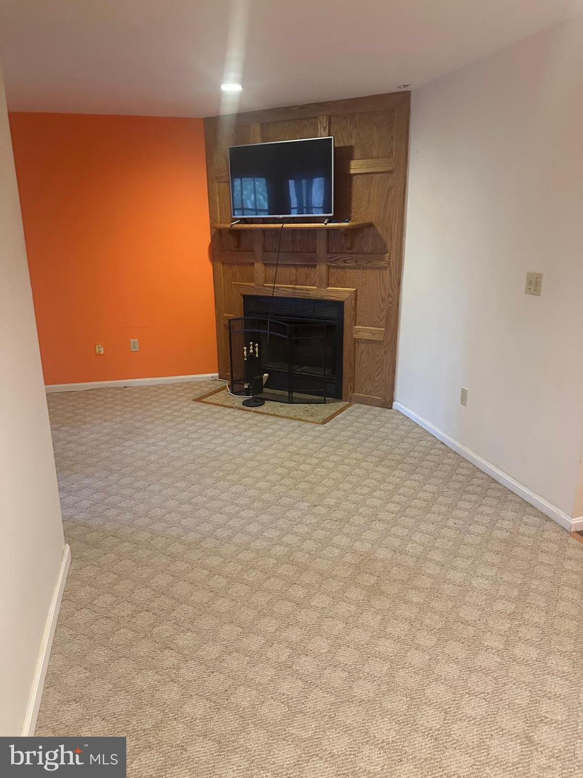 SHEPHERD HILLS - Residential Lease