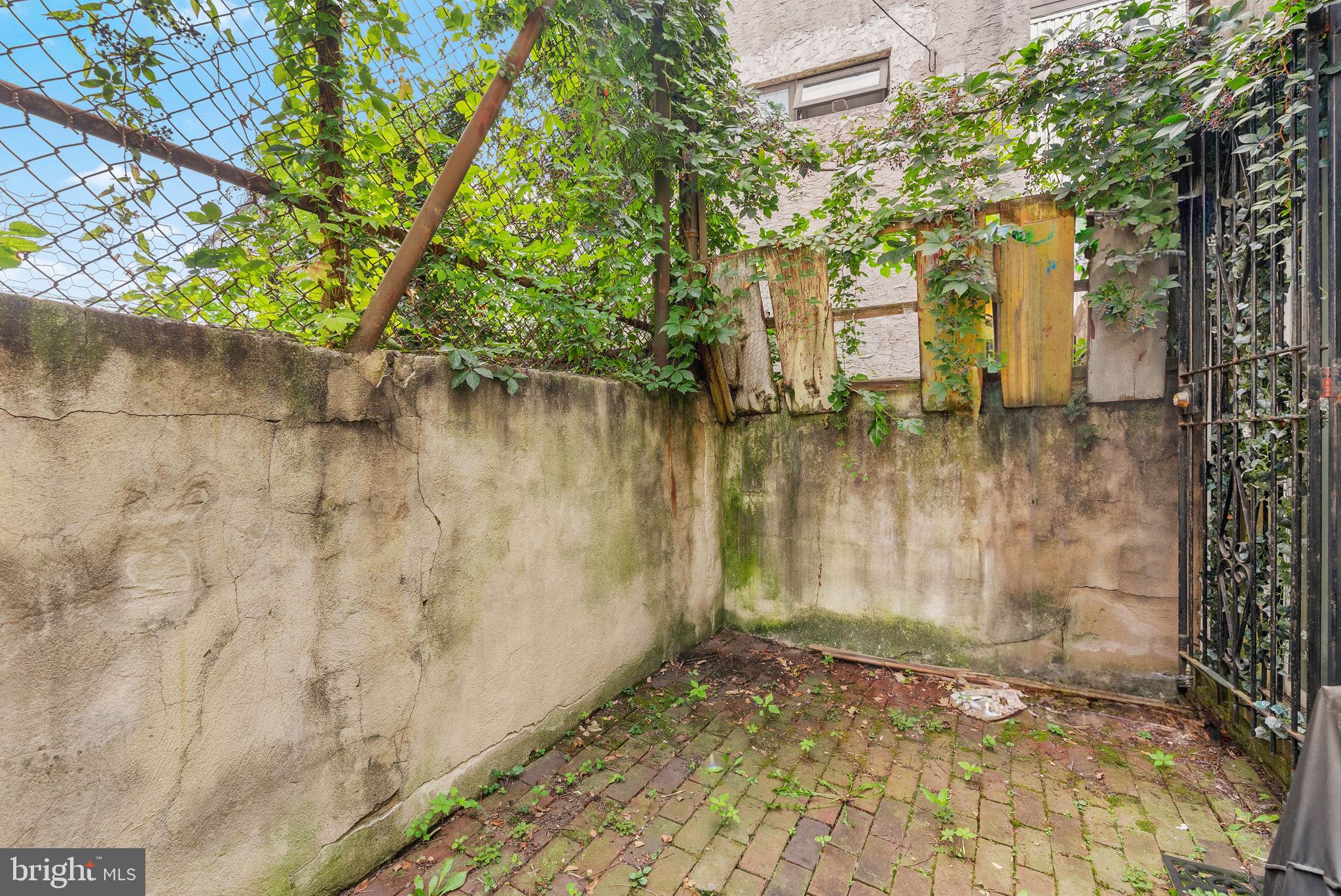 BELLA VISTA - Residential