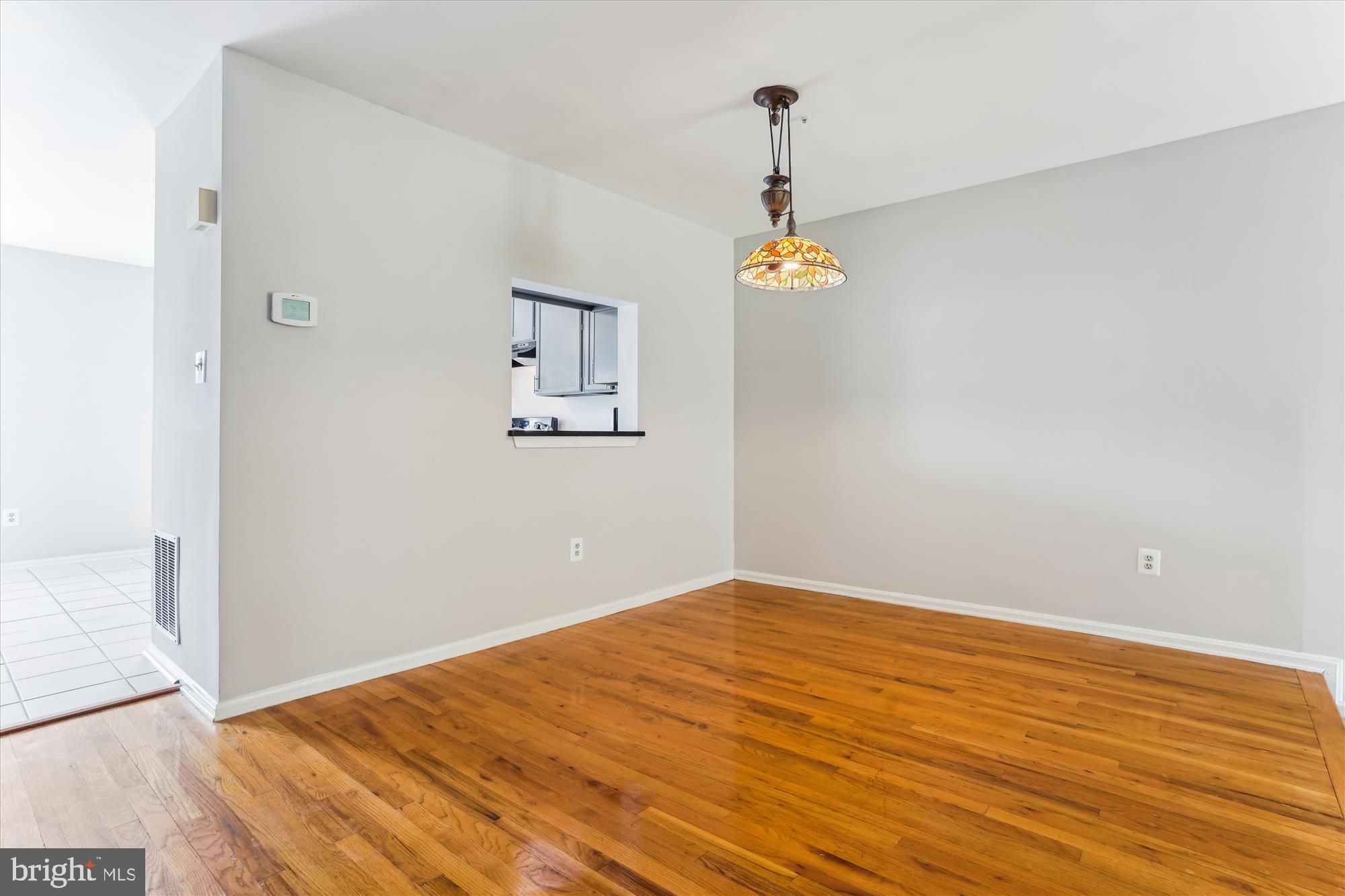 LAUREL LAKES - Residential