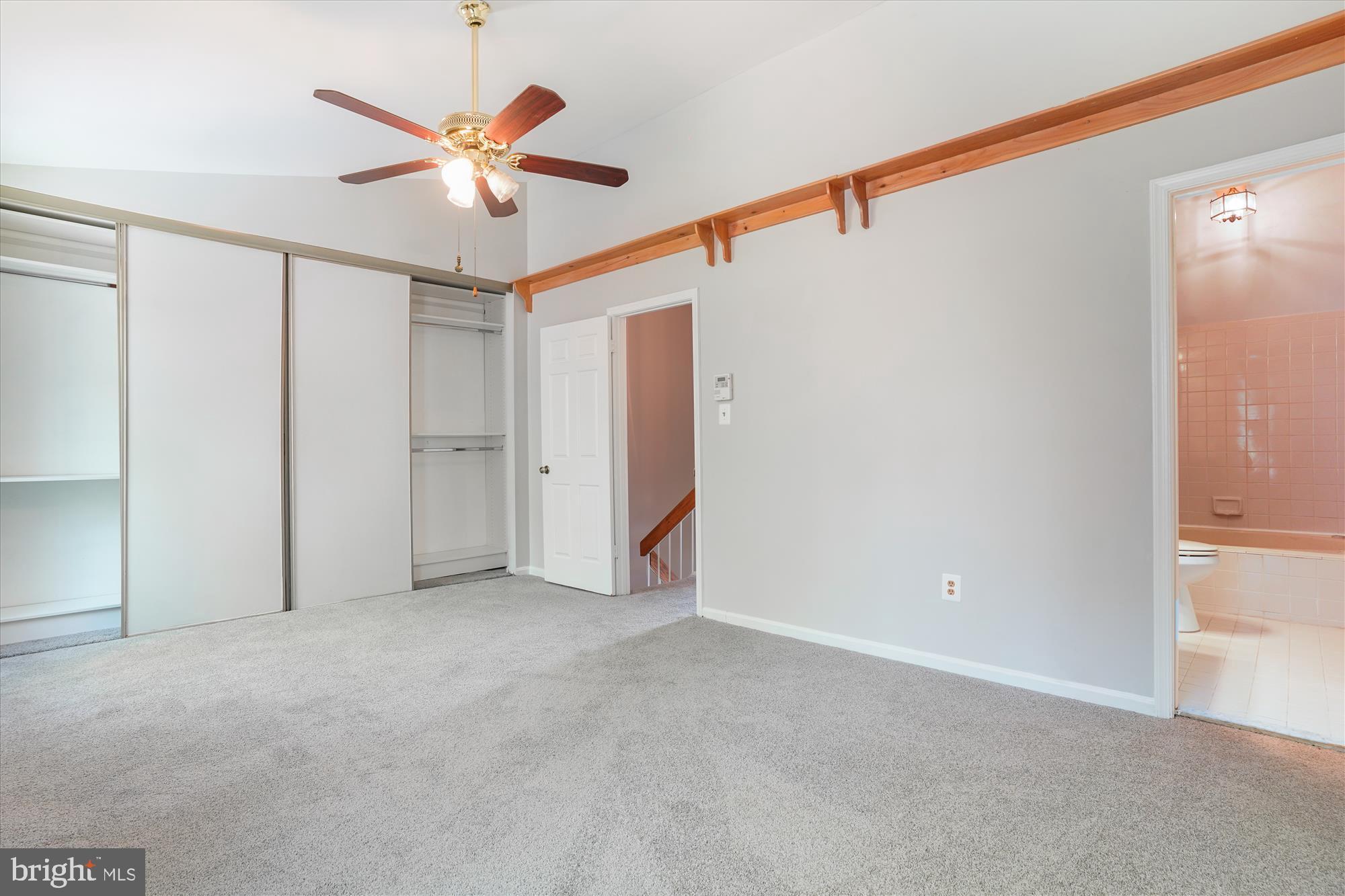 LAUREL LAKES - Residential