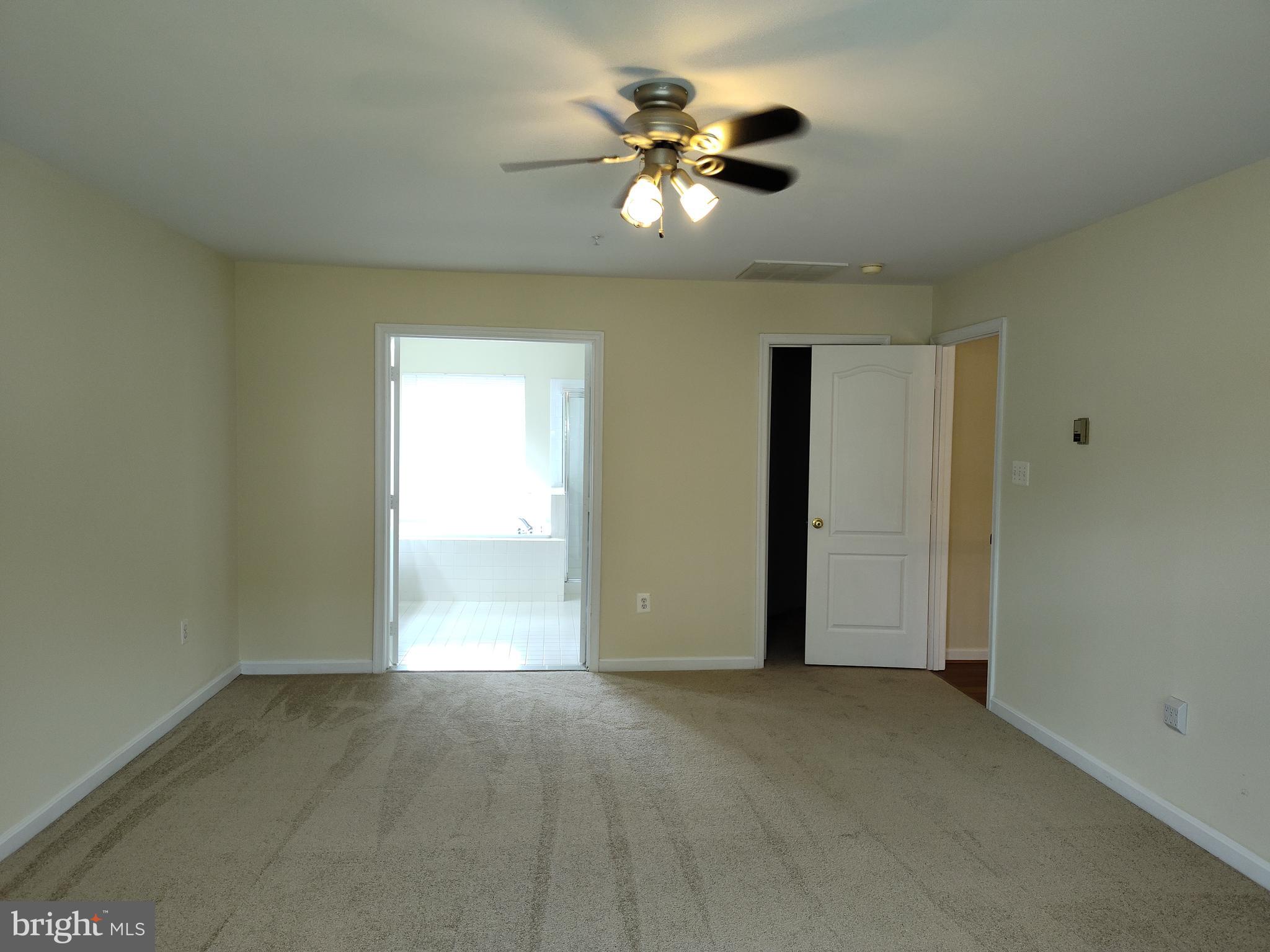 HILLANTRAE-PLAT 1> - Residential Lease