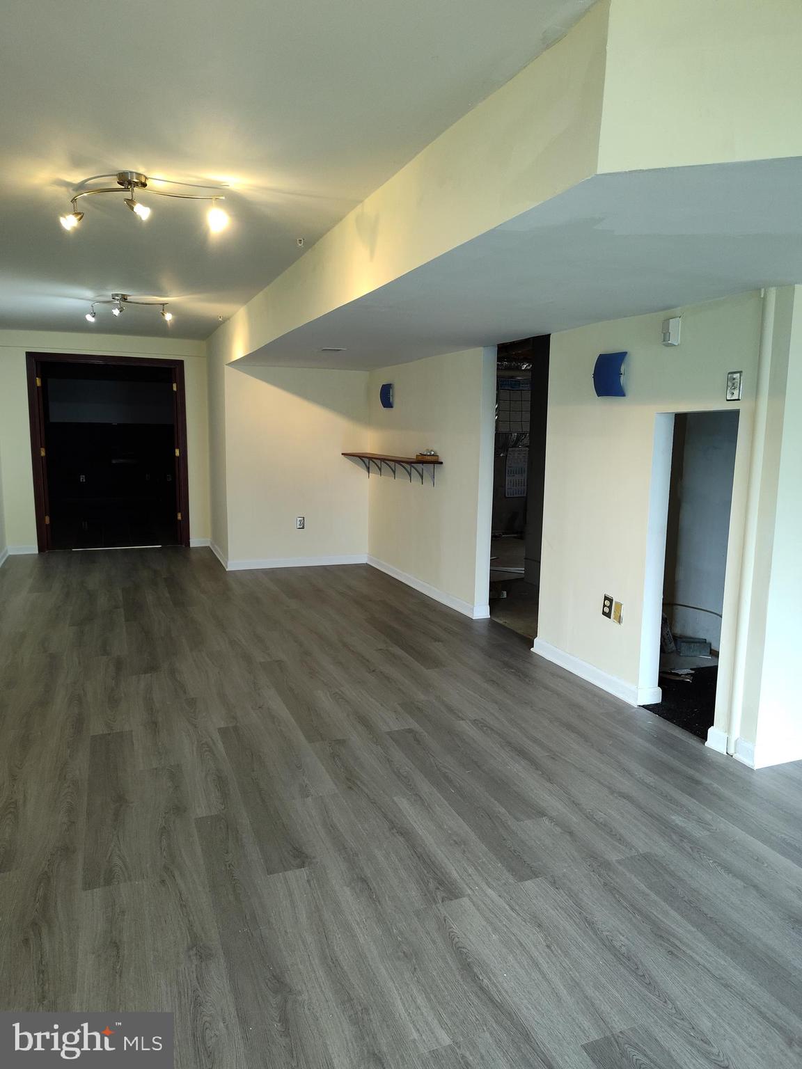 HILLANTRAE-PLAT 1> - Residential Lease