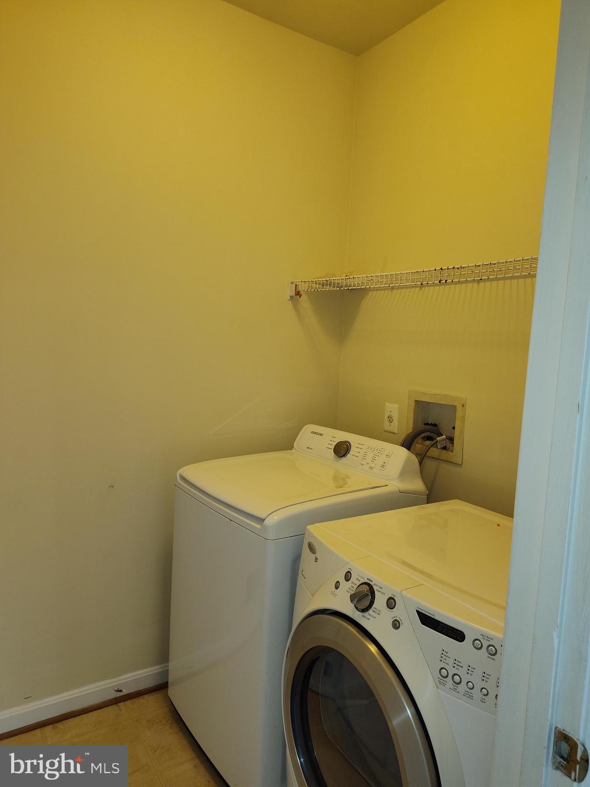 HILLANTRAE-PLAT 1> - Residential Lease