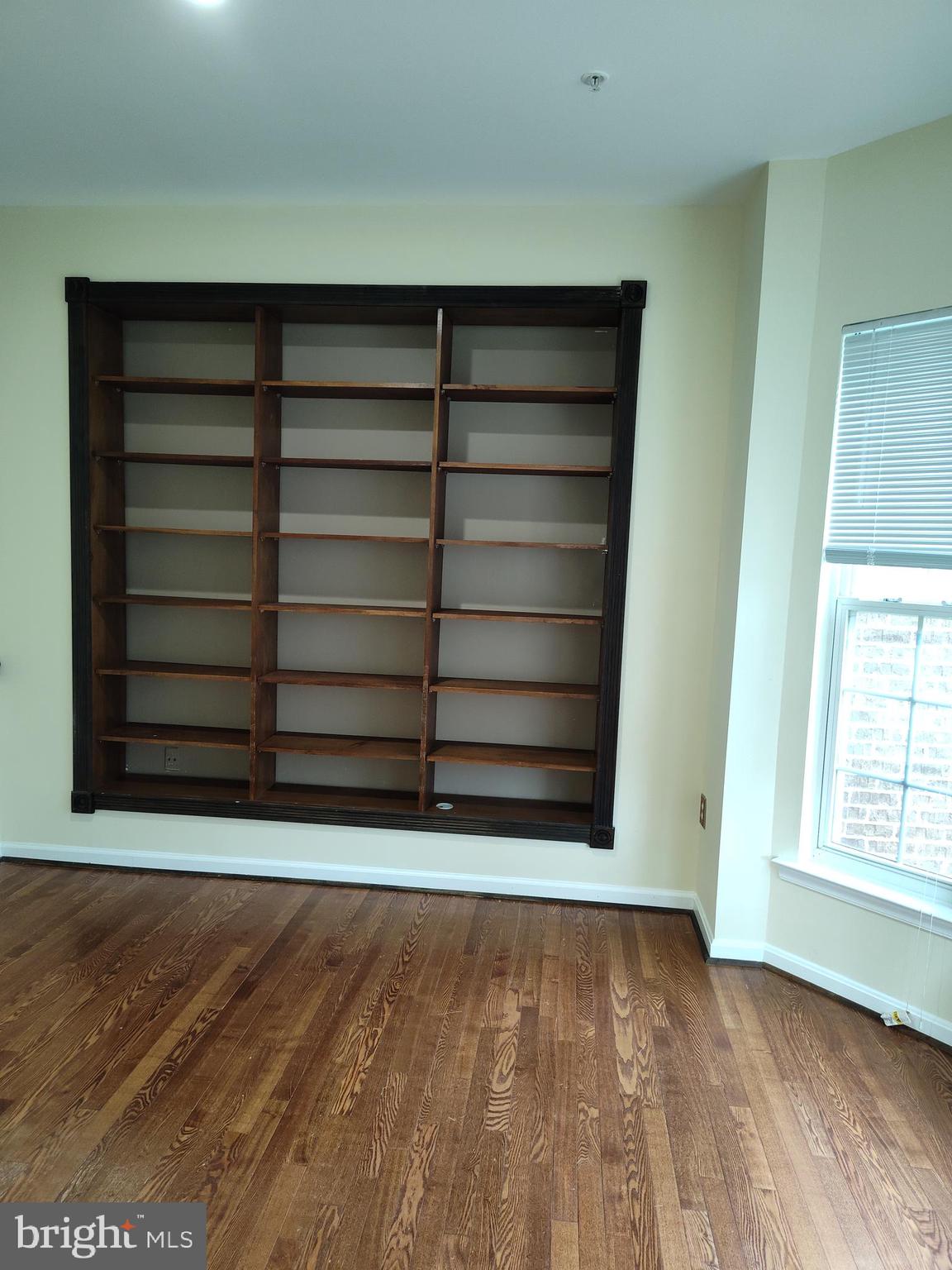 HILLANTRAE-PLAT 1> - Residential Lease