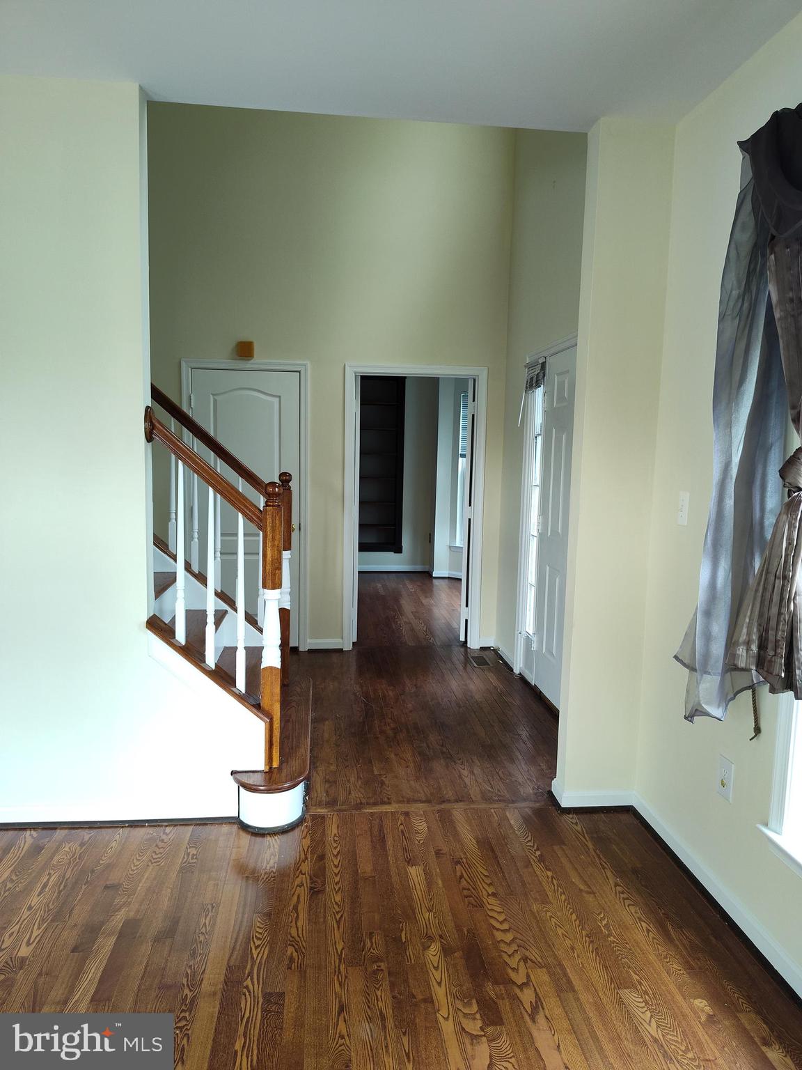 HILLANTRAE-PLAT 1> - Residential Lease