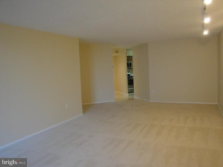 ACADEMY HOUSE - Residential