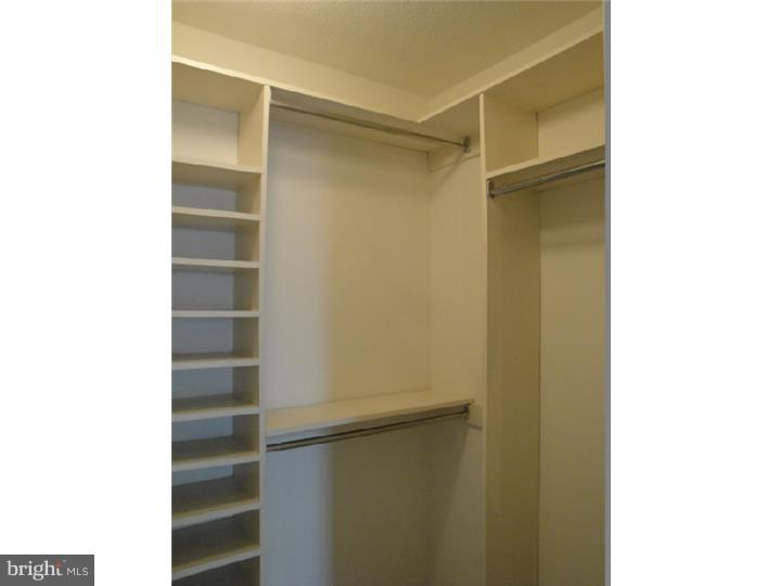 ACADEMY HOUSE - Residential