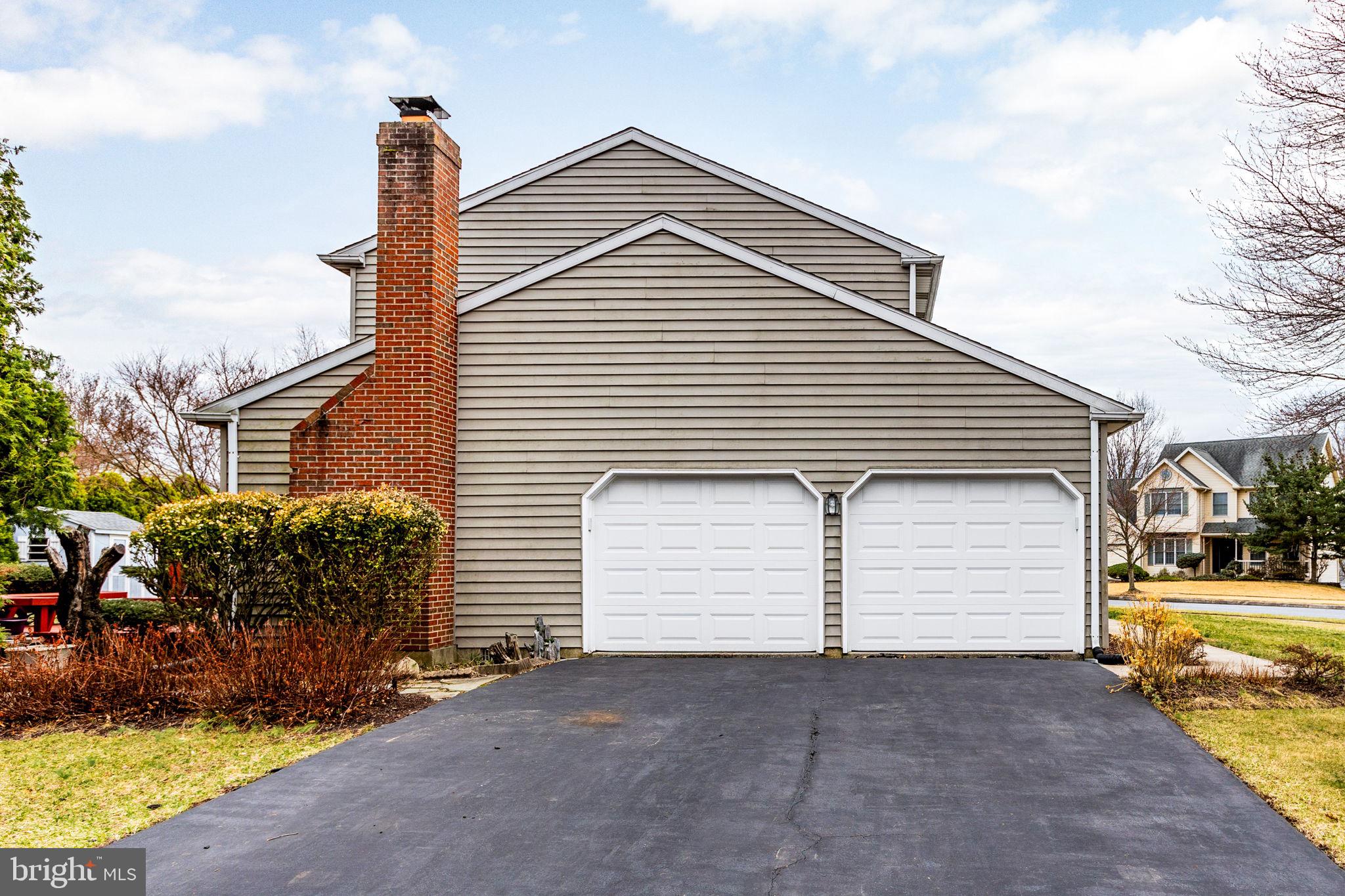 DEER PATH WOODS - Residential