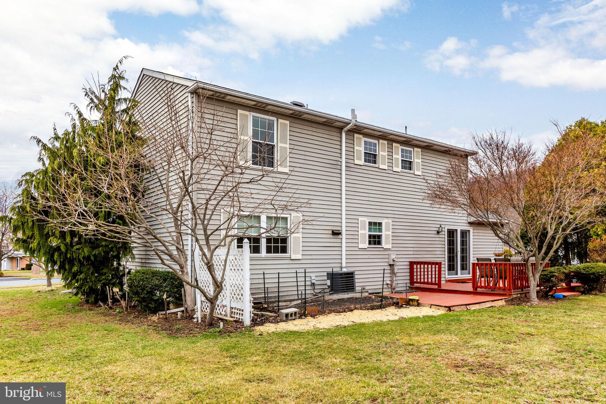 DEER PATH WOODS - Residential