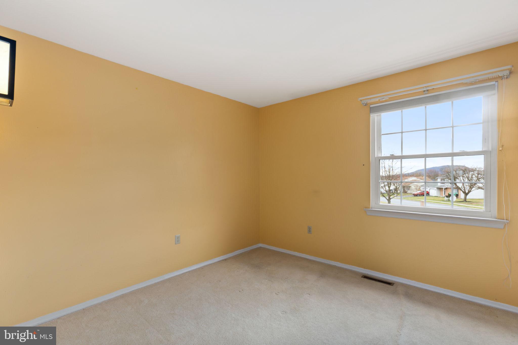 DEER PATH WOODS - Residential