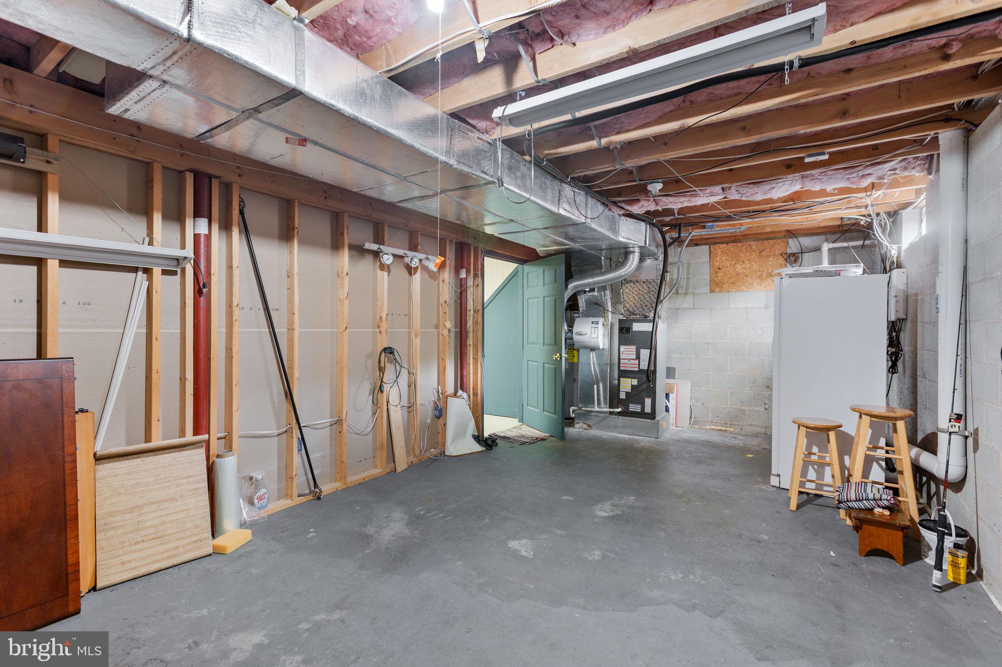 DEER PATH WOODS - Residential