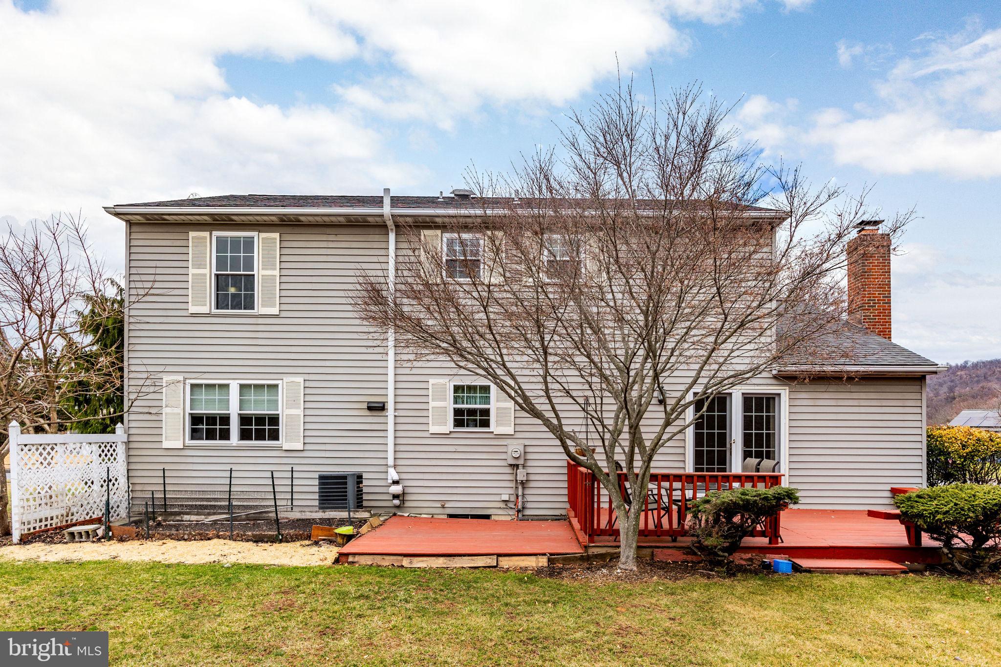 DEER PATH WOODS - Residential