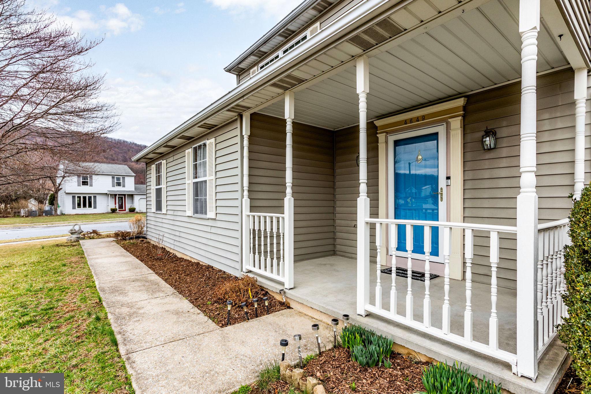 DEER PATH WOODS - Residential