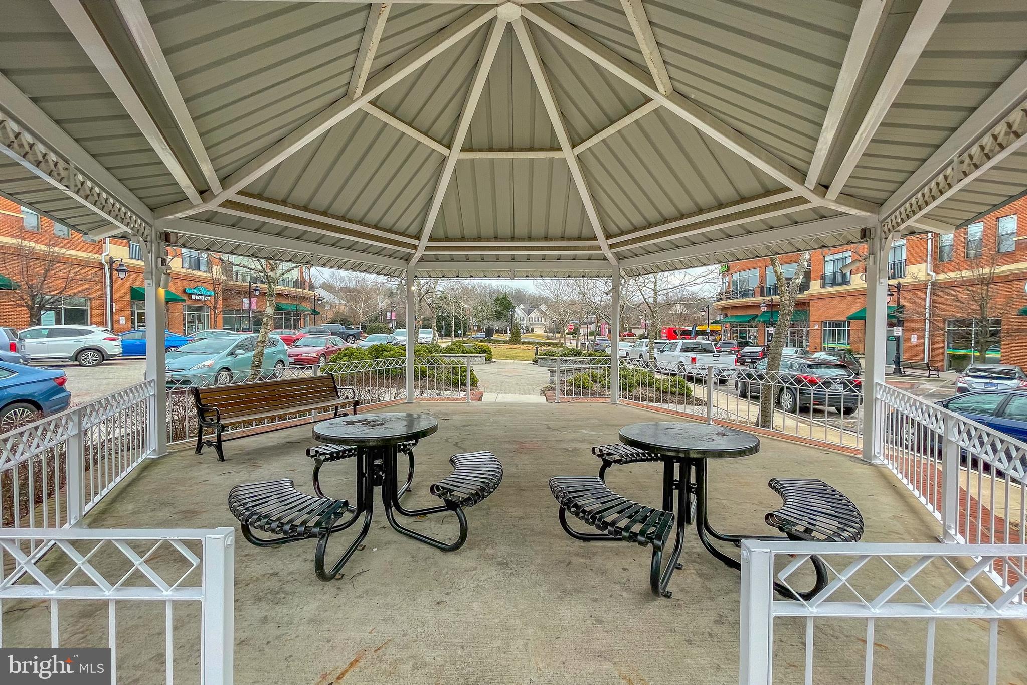 LORTON TOWN CENTER - Residential