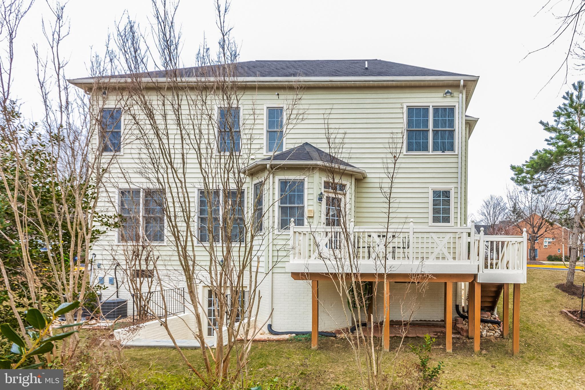 LORTON TOWN CENTER - Residential