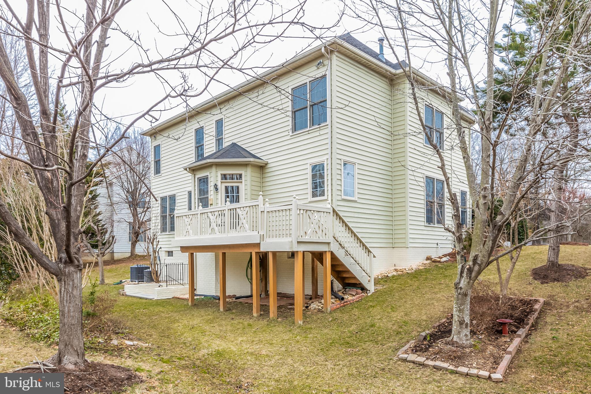 LORTON TOWN CENTER - Residential