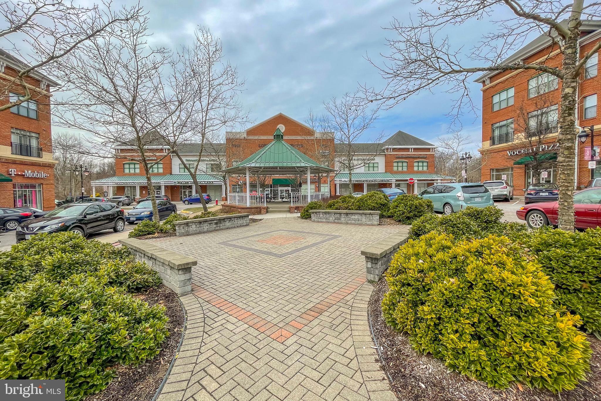 LORTON TOWN CENTER - Residential