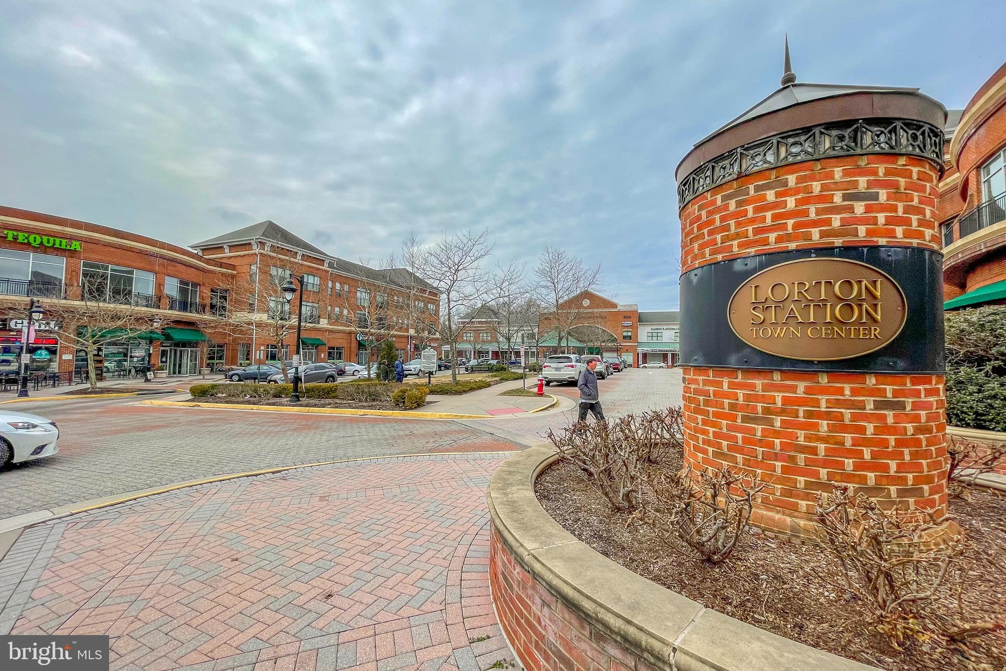 LORTON TOWN CENTER - Residential