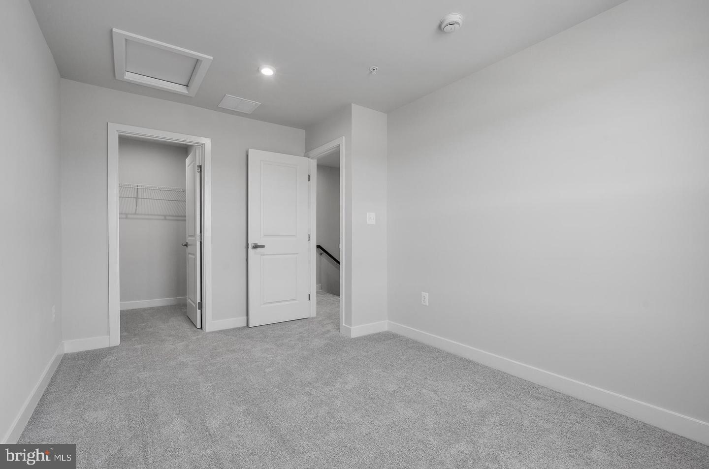 STEPHENS CROSSING - Residential Lease