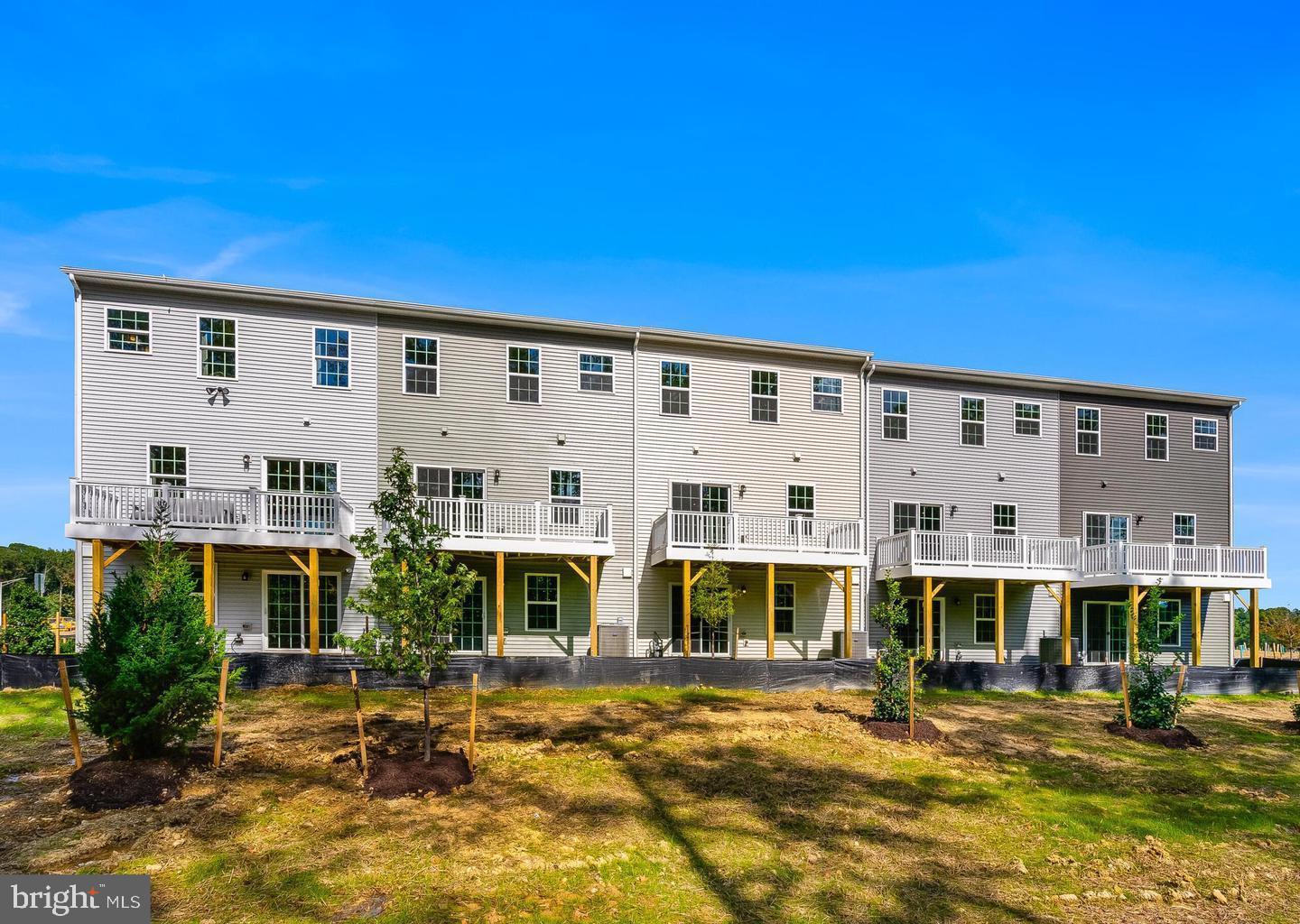 STEPHENS CROSSING - Residential Lease