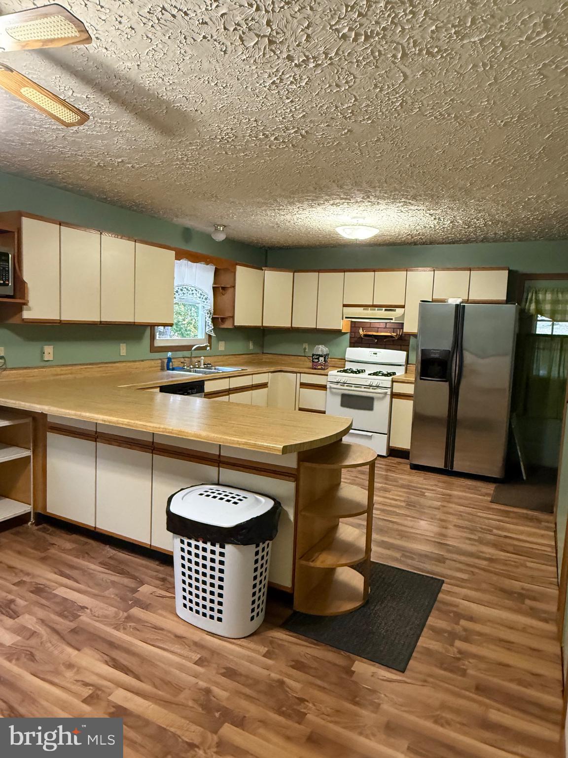 SOUTH FORK ESTATES - Residential