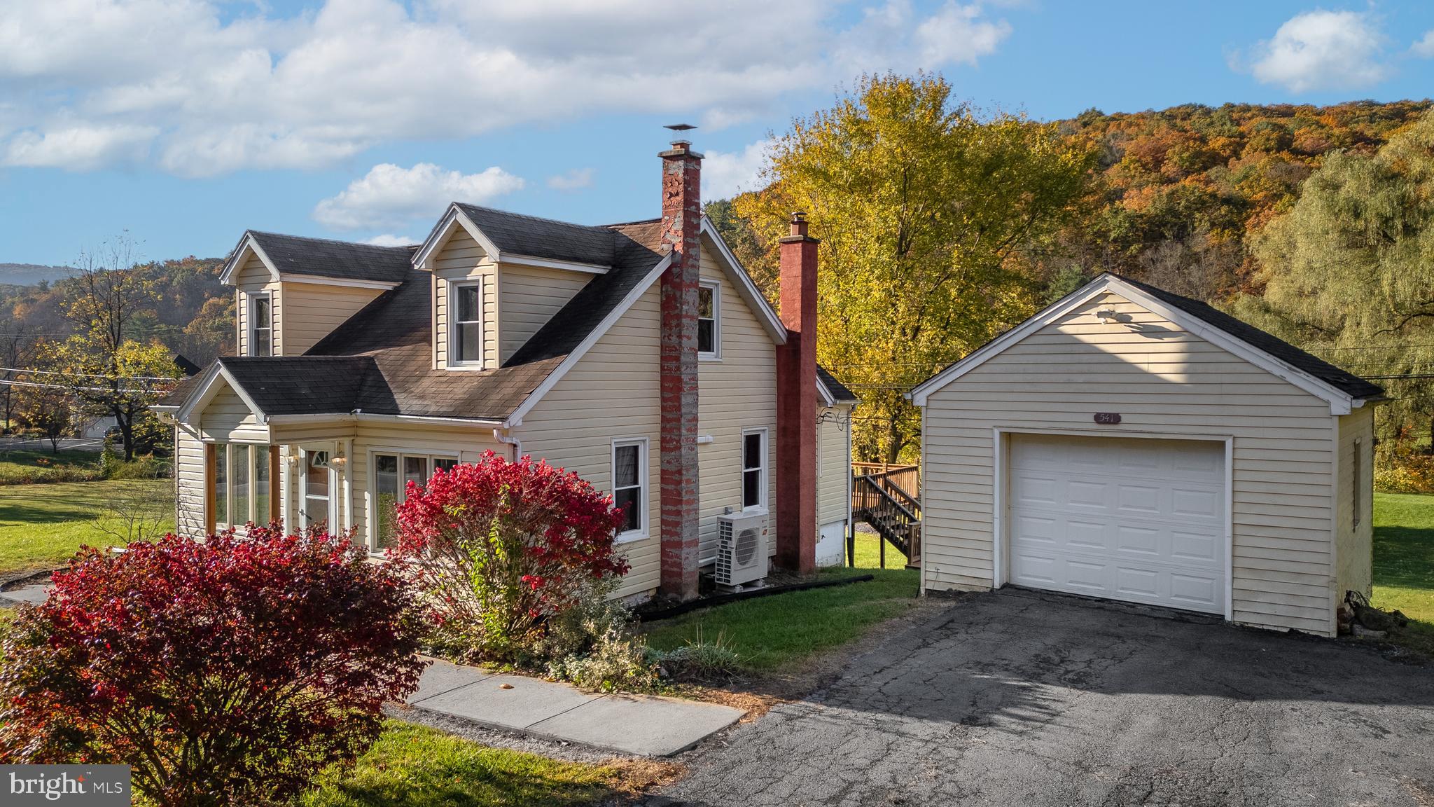 541 BUSH HOLLOW ROAD