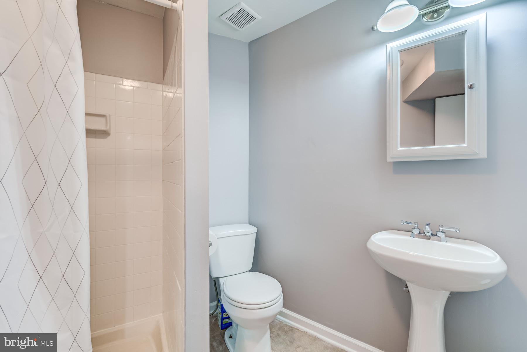 VALLEIGH - Residential Lease