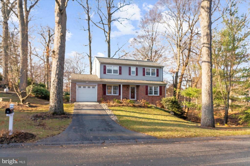 Photo of 604 Olde Farm Road, MEDIA, PA 19063 (MLS # PADE2106152)