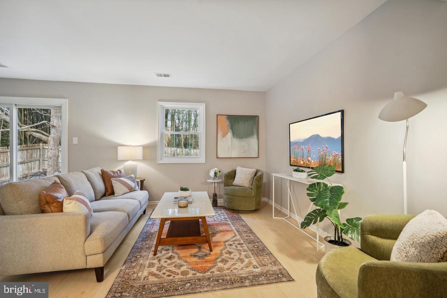 LAKE BRADDOCK - Residential Lease