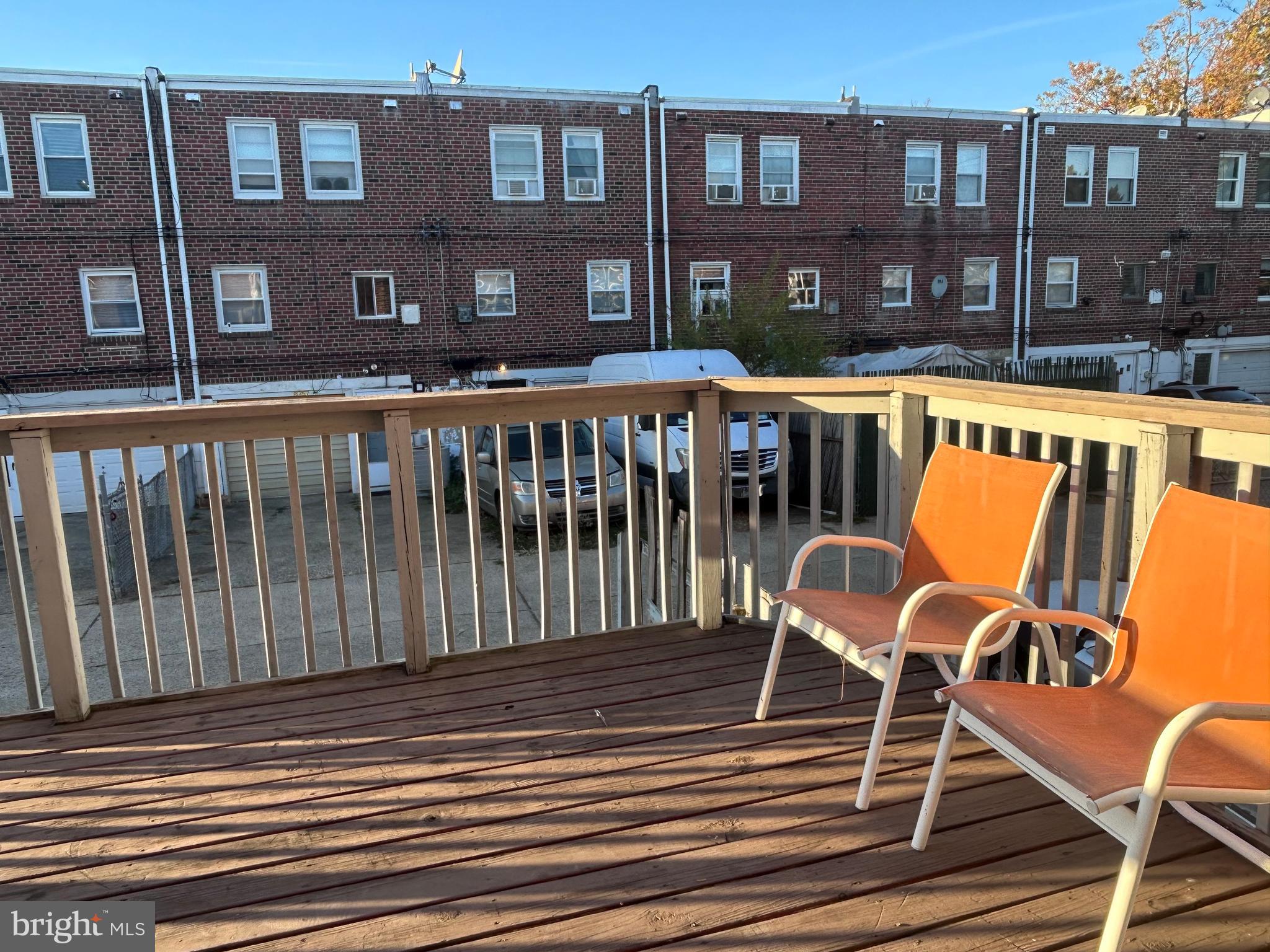 UPPER HOLMESBURG - Residential