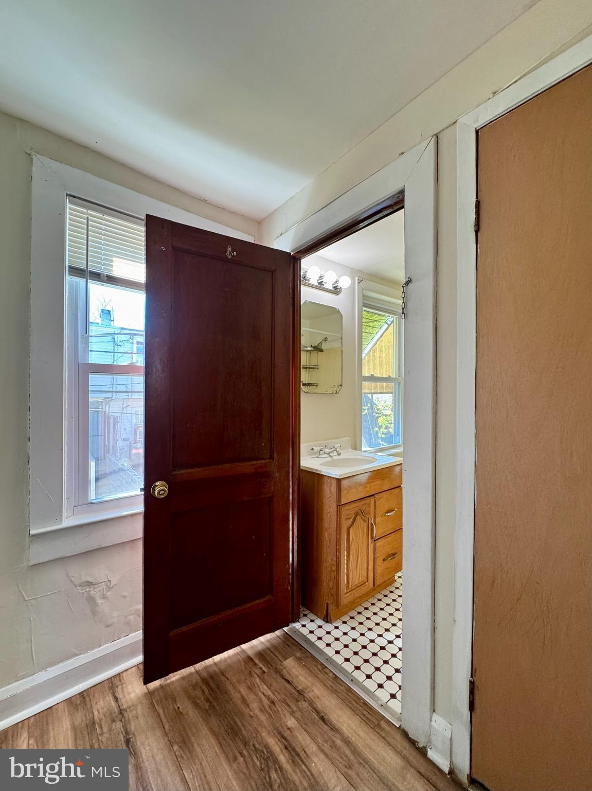 HIGHLAND - Residential Lease