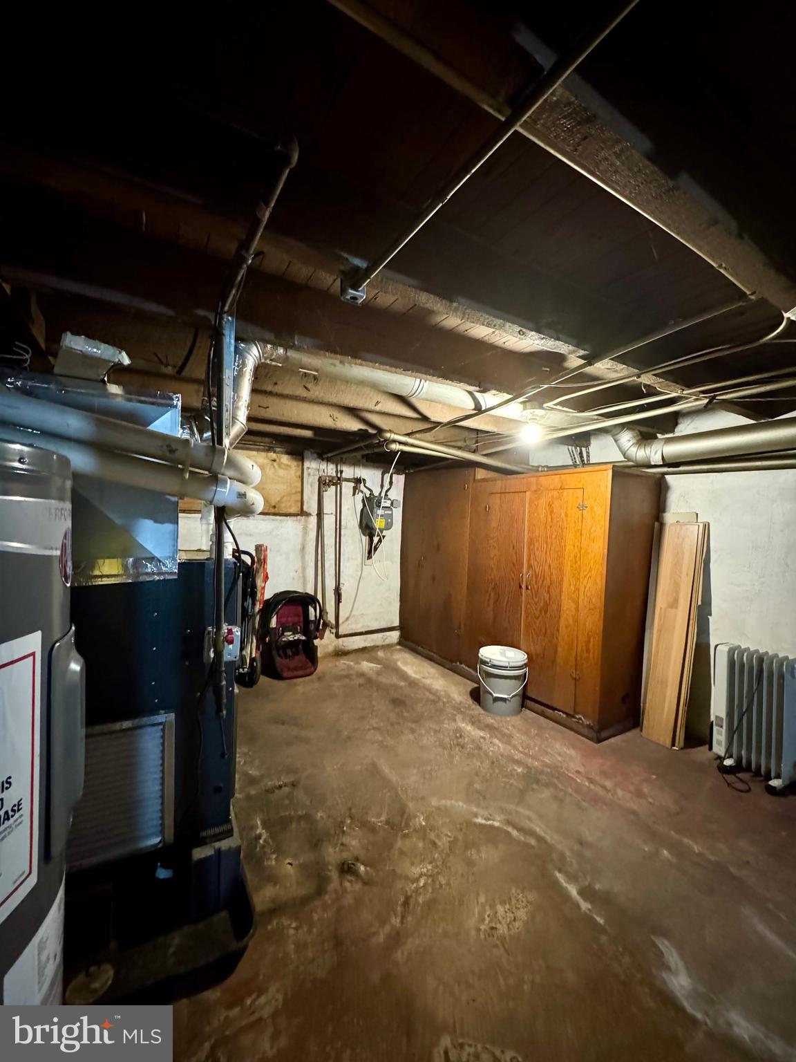 HIGHLAND - Residential Lease