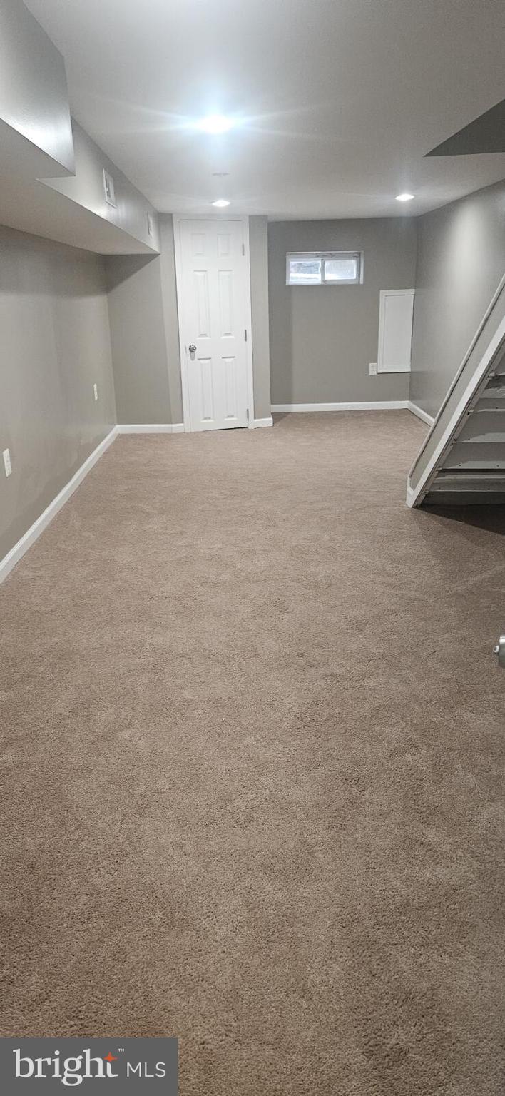 WASHINGTON VILLAGE - Residential Lease