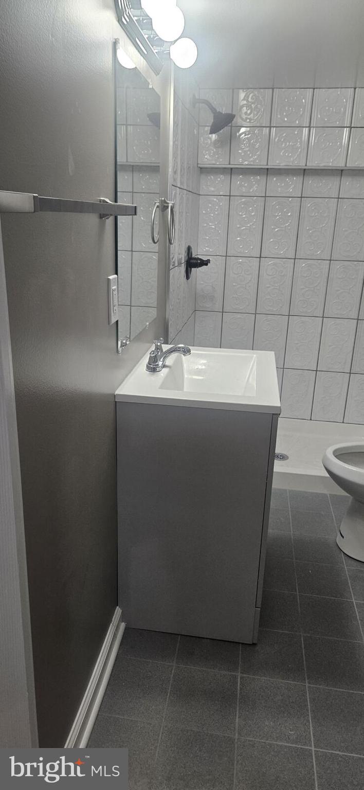 WASHINGTON VILLAGE - Residential Lease