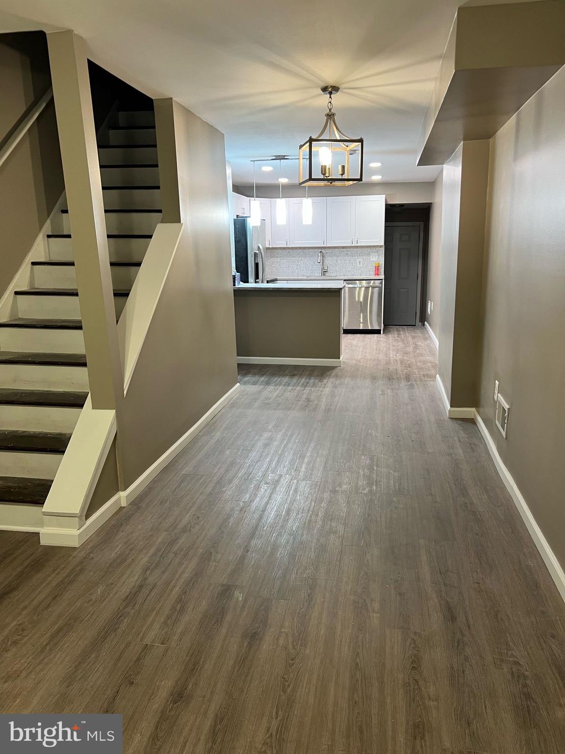 WASHINGTON VILLAGE - Residential Lease