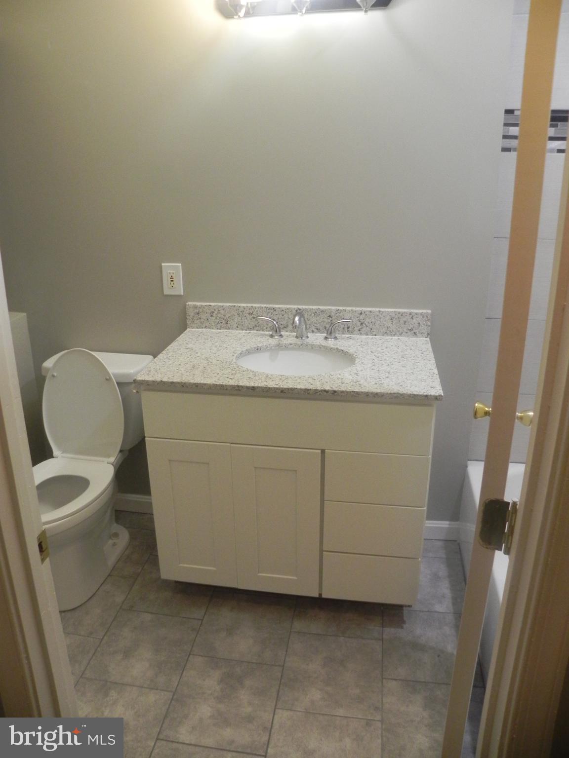 WASHINGTON VILLAGE - Residential Lease