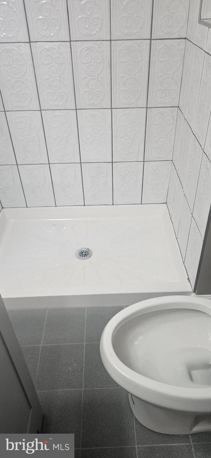 WASHINGTON VILLAGE - Residential Lease