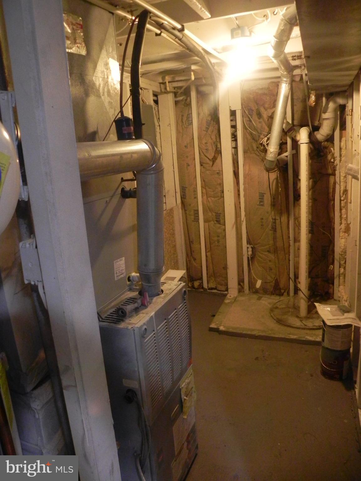 WASHINGTON VILLAGE - Residential Lease