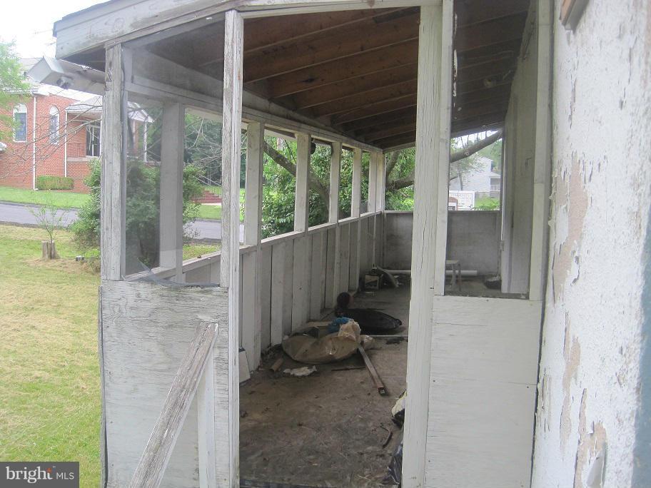 CEDAR MANOR - Residential