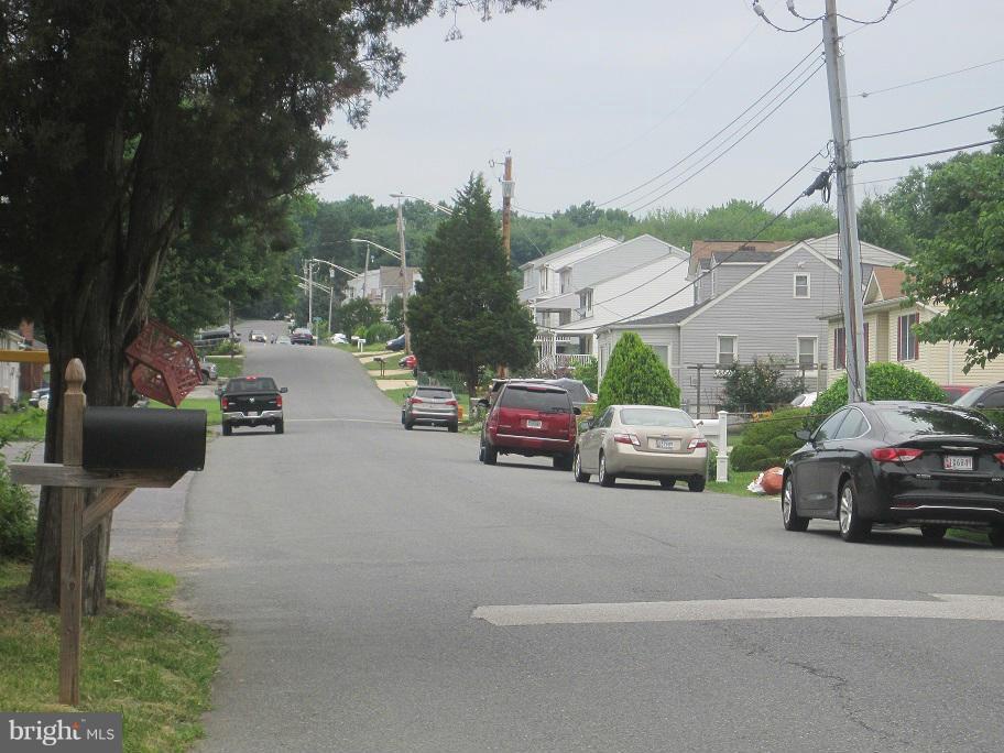 CEDAR MANOR - Residential