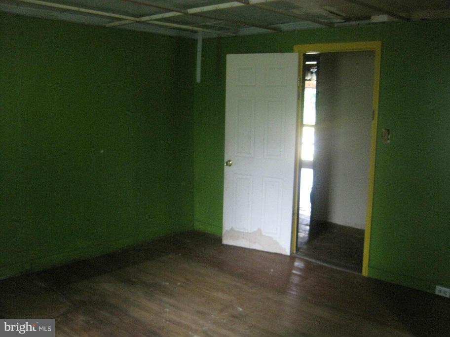 CEDAR MANOR - Residential