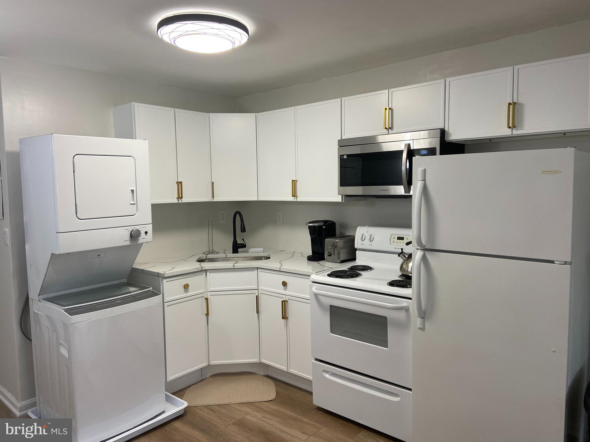 BOLTON HILL HISTORIC DISTRICT - Residential Lease