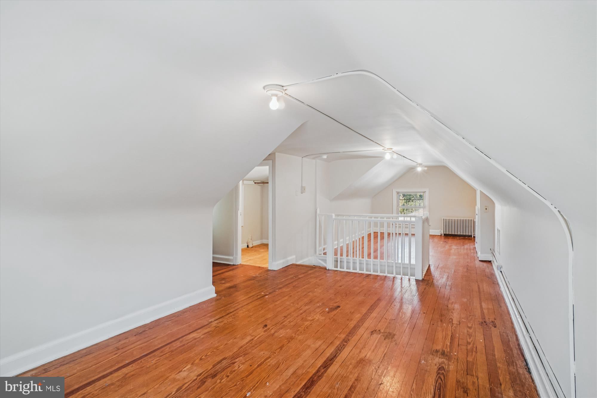 BRADLEY HILLS - Residential