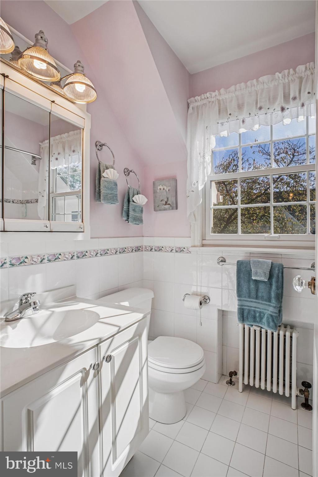 BRADLEY HILLS - Residential