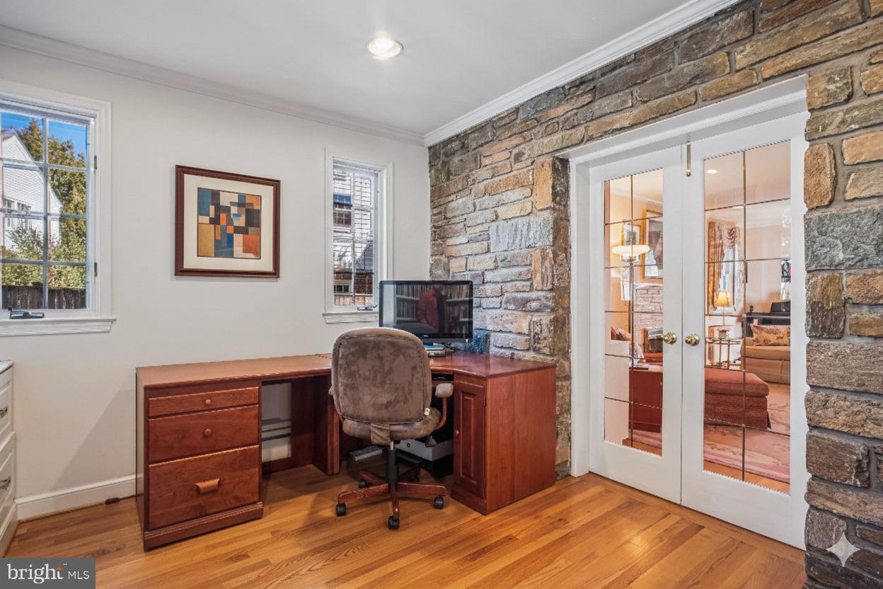 BRADLEY HILLS - Residential