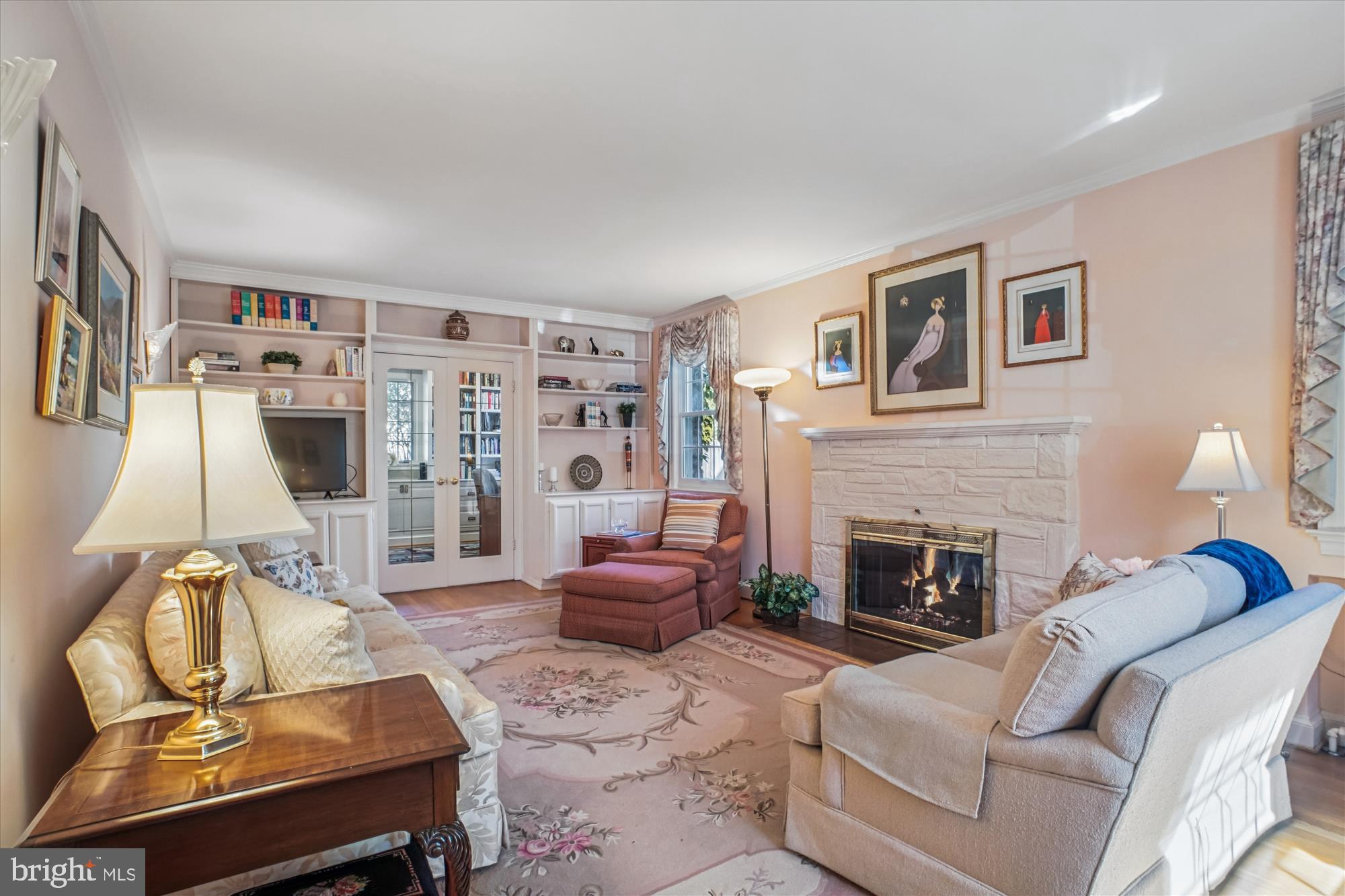 BRADLEY HILLS - Residential