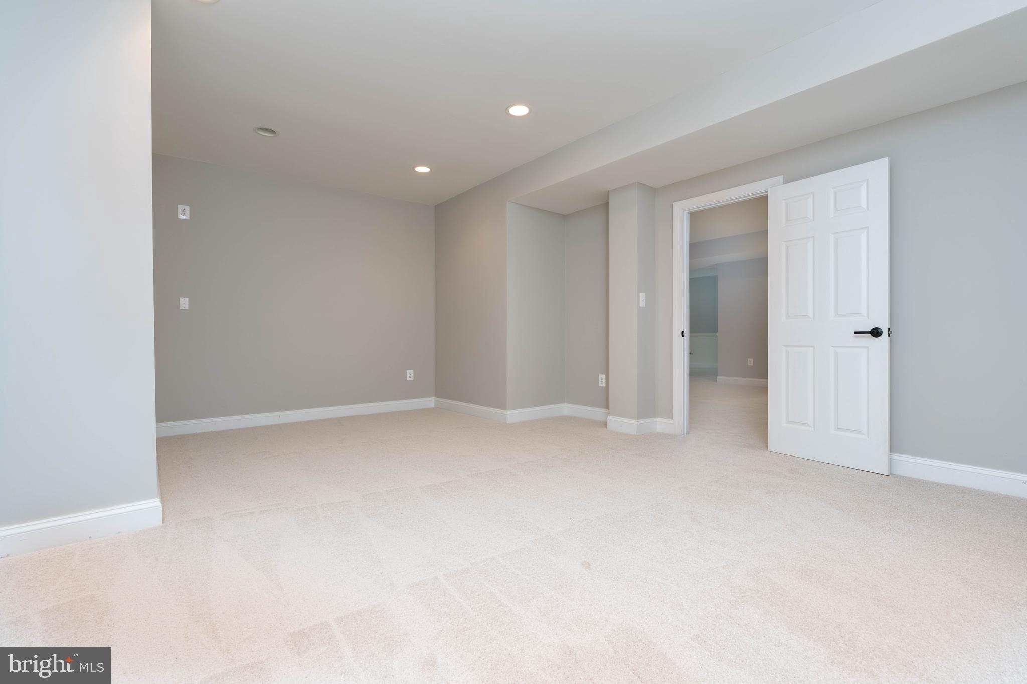 DOMINION VALLEY COUNTRY CLUB - Residential